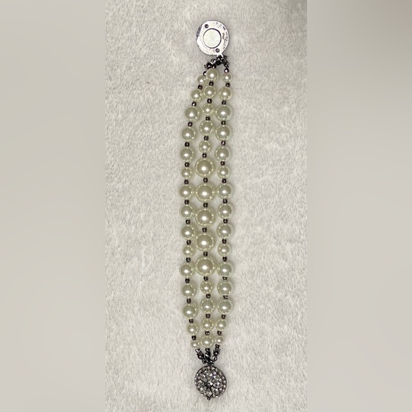Faux Pearl 3 Strand Bracelet - Picture 8 of 10